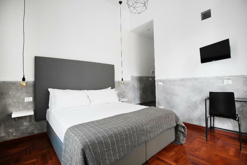 โตเลโดสต็อป Hotel เนเปิลส์ ภายนอก รูปภาพ A room at the hotel